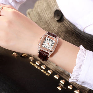Casual Leather Band Quartz Wristwatch